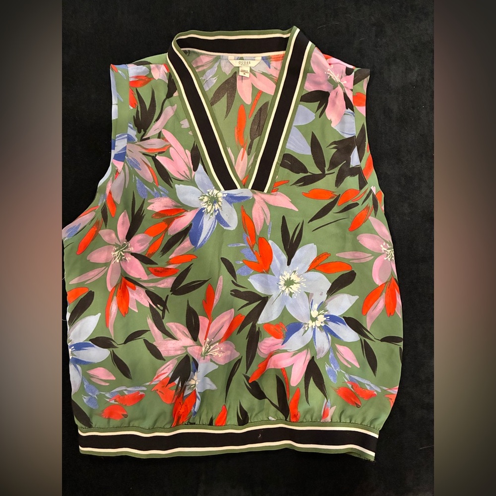 Guess Green Floral V-Neck Short sleeve Blouse